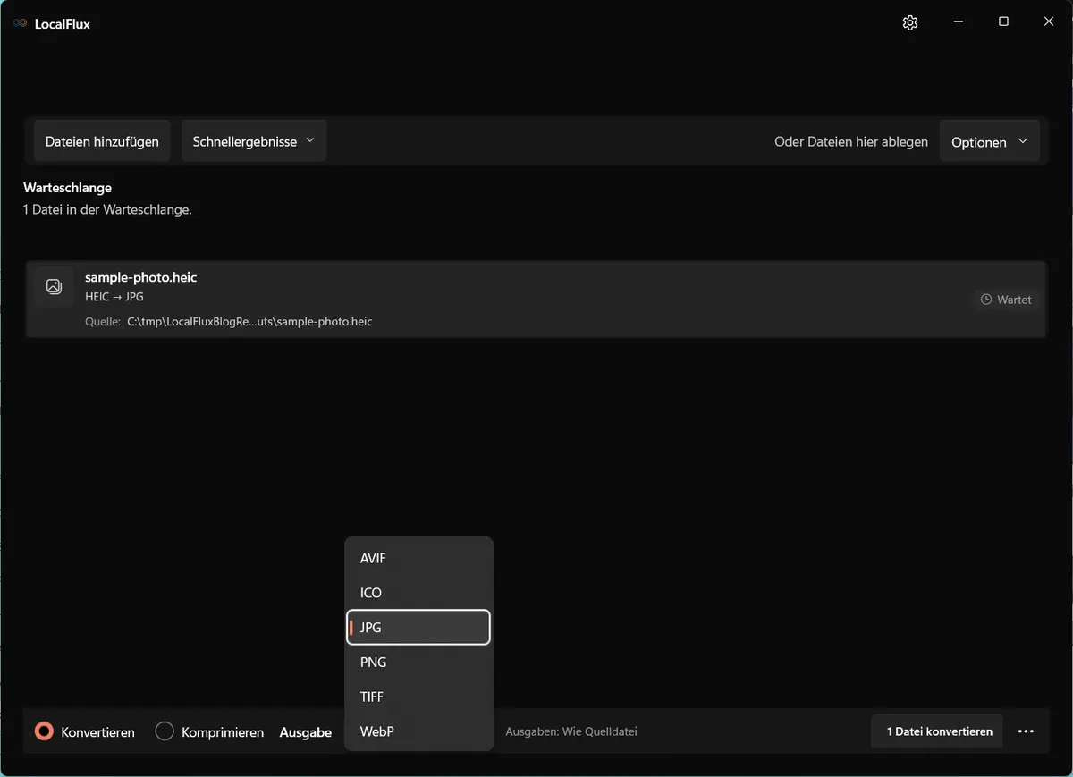 LocalFlux-Ausgabemenü für eine HEIC-Quelle mit JPG, PNG, TIFF, WebP und ICO.