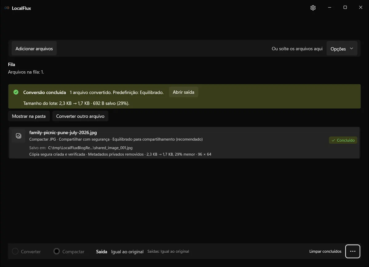 Uma linha concluída no LocalFlux informando que uma cópia segura foi criada e verificada e que os metadados particulares foram removidos.